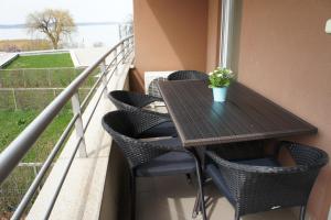 Foto dalla galleria di Siófok Club 218 Wellness Apartman a Siófok