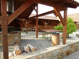 Afbeelding uit fotogalerij van Restaurace Vráž in Trhové Sviny