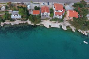Galeriebild der Unterkunft Apartments by the sea Starigrad Paklenica in Tribanj-Krušćica