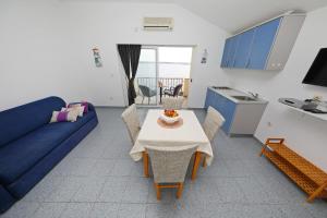 Galeriebild der Unterkunft Apartments by the sea Starigrad Paklenica in Tribanj-Krušćica