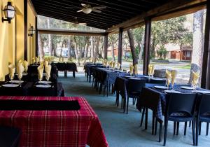 Reštaurácia alebo iné gastronomické zariadenie v ubytovaní Camping Esponellà