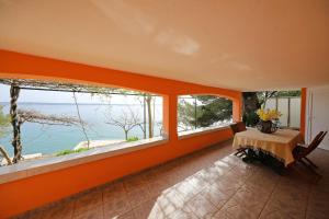Galeriebild der Unterkunft Apartments by the sea Starigrad Paklenica in Tribanj-Krušćica