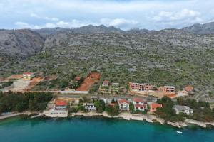 Galeriebild der Unterkunft Apartments by the sea Starigrad Paklenica in Tribanj-Krušćica