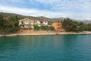 Galeriebild der Unterkunft Apartments by the sea Starigrad Paklenica in Tribanj-Krušćica