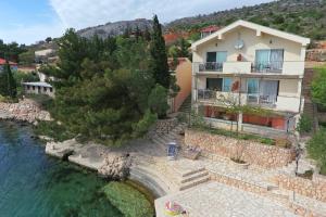 Galeriebild der Unterkunft Apartments by the sea Starigrad Paklenica in Tribanj-Krušćica