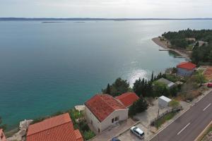 Galeriebild der Unterkunft Apartments by the sea Starigrad Paklenica in Tribanj-Krušćica
