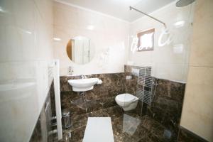 Baðherbergi á Guest House Ćiro