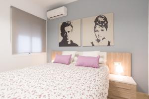 Posteľ alebo postele v izbe v ubytovaní Homemalaga Álamos Luxury