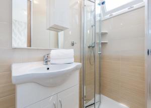 Koupelna v ubytování Brugor Mobil Homes Lavanda + 36 fotografií