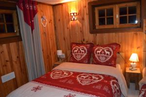 Postel nebo postele na pokoji v ubytování Rev2chalet