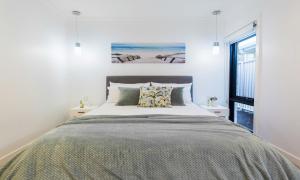 Gallery image of Lamour Holiday Beach House in Gold Coast