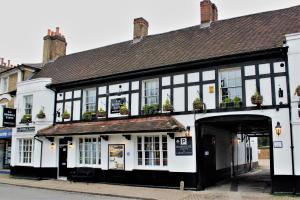 Gallery image of RIOSHOUSE George-Inn in Gerrards Cross