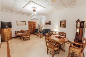 Gallery image of Hotel Santa Isabel in Toledo