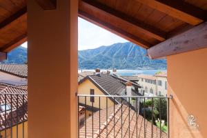 Uma vista da montanha tirada do cama e café (B&B) 