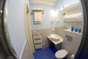 Łazienka w obiekcie JessApart – Ochota Apartments