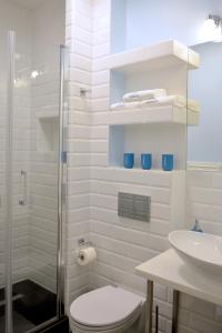 Łazienka w obiekcie JessApart – Ochota Apartments