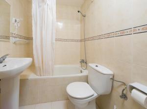 Un baño de Hostal Alicante