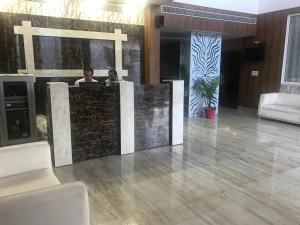 Cucina o angolo cottura di The Ravindram Hotel