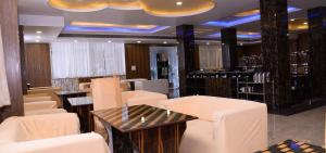 Area soggiorno di The Ravindram Hotel