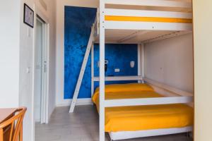 Кровать или кровати в номере Hotel Viking