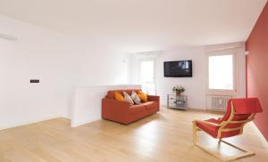 A television and/or entertainment centre at Bella Vita Charming House