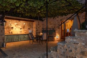 Galería fotográfica de Stone House and Cottage Clio en Vrbanj