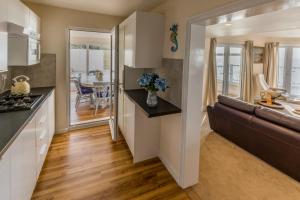 Gallery image of Beachside Apartment, 2 Pilots Point in Totland