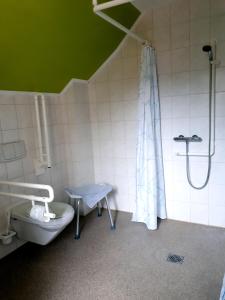 Ett badrum på Landhaus Levitzow