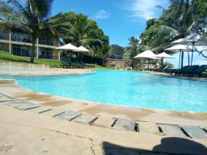 Bazén v ubytování Coral Beach Resort nebo v jeho okolí