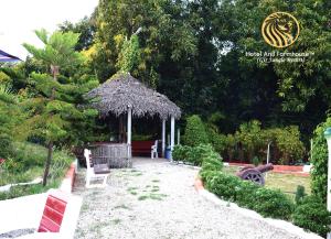 Hotel Anil Farmhouse Gir Jungle Resort外面的花园