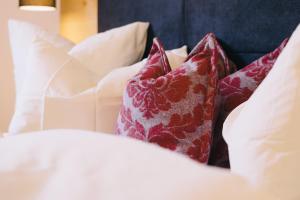 Hotel Sedona Lodge客房内的一张或多张床位