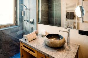 Hotel Sedona Lodge的一间浴室