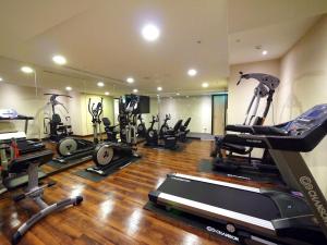 Spordikeskus ja/või sportimisvõimalused majutusasutuses Eastin Taipei Hotel