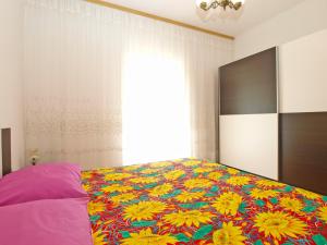 Postel nebo postele na pokoji v ubytování Apartments Blazenka 1270