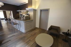 Cucina o angolo cottura di Mokinba Hotels Baviera