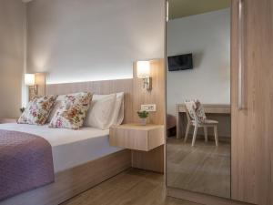 Gallery image of Katerina Studios in Tsilivi