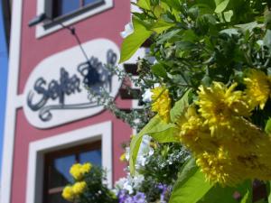 A garden outside Gasthof Safenhof