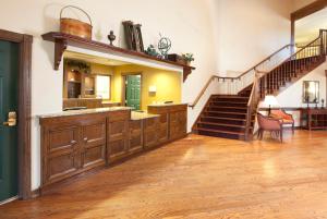 Country Inn & Suites by Radisson, Chanhassen, MN