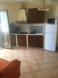 Kuchyňa alebo kuchynka v ubytovaní Favignana Margot House