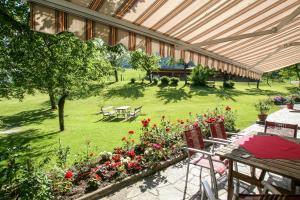 A garden outside Hinterburghof