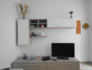 A television and/or entertainment centre at Moralma