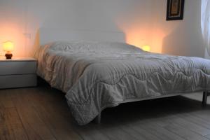 A bed or beds in a room at Moralma