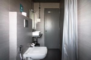 Gallery image of Backpacker Cowies in Mumbai