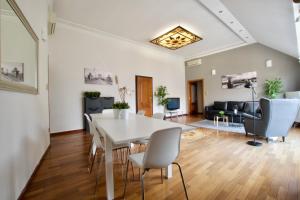 Posedenie v ubytovaní Standerd Apartment by Hi5 - Lovag Family Suites