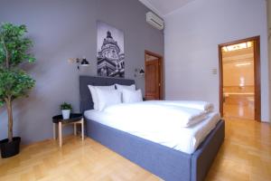 ブダペストにあるLuxury Apartment by Hi5 - Lovag Suitesのギャラリーの写真
