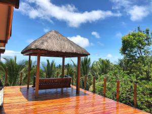 Camiguin Volcano Houses - A-Frame house外面的花园