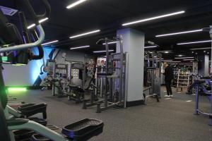 Fitness centrum a/nebo fitness zařízení v ubytování 7 Days City Hotel