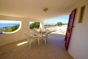 A balcony or terrace at Villa Laura Salento