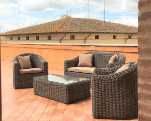 A seating area at Emilia's Home