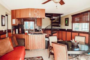 Gallery image of EMBRACE Resort in Staniel Cay